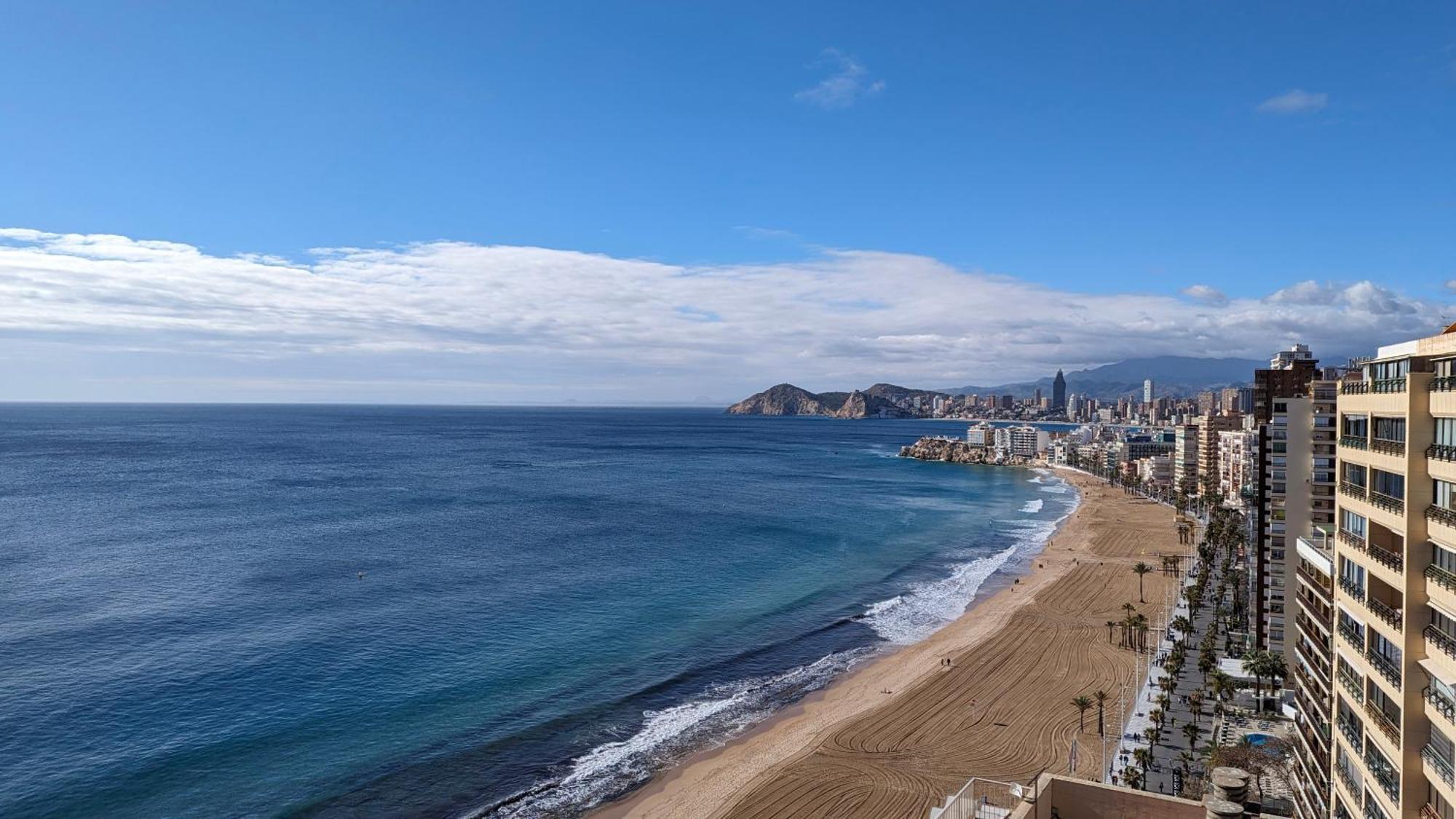Las Arenas Sea Front Apartments Benidorm Luaran gambar