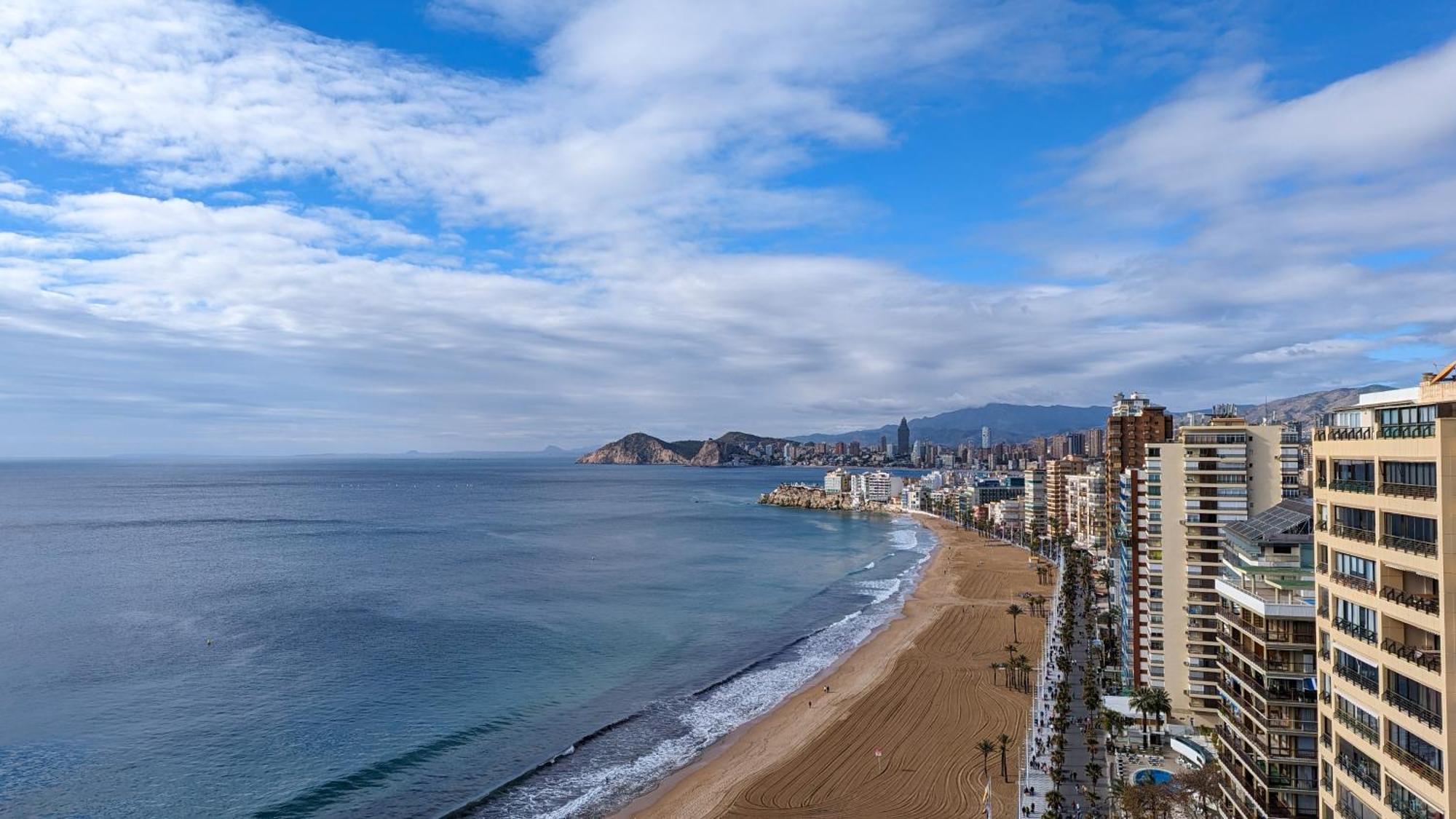 Las Arenas Sea Front Apartments Benidorm Luaran gambar