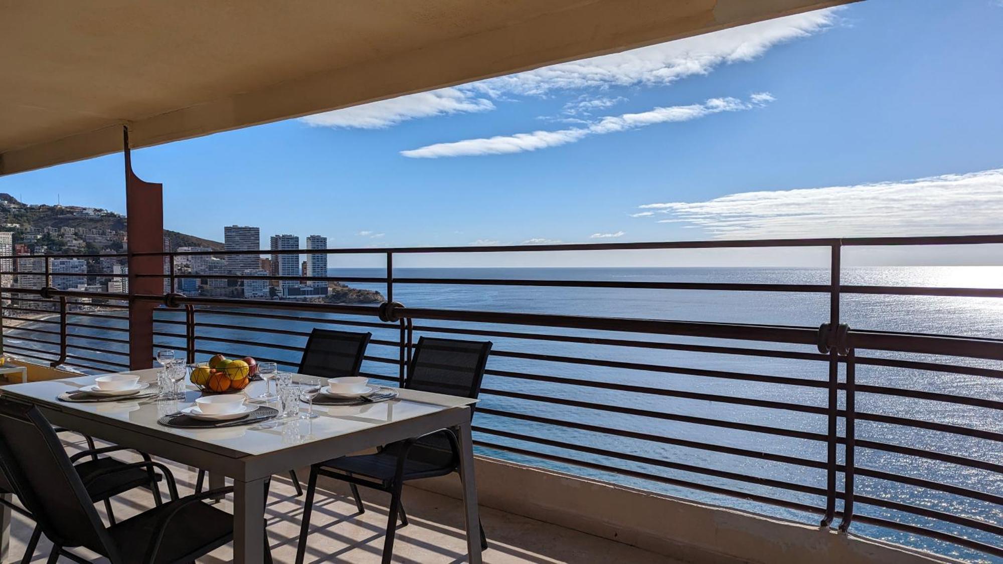 Las Arenas Sea Front Apartments Benidorm Luaran gambar