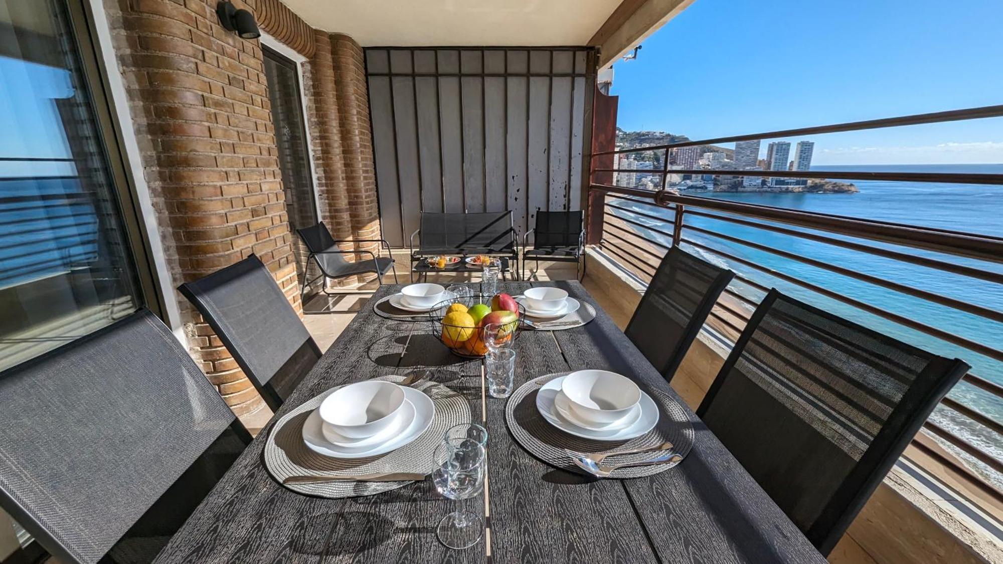Las Arenas Sea Front Apartments Benidorm Luaran gambar