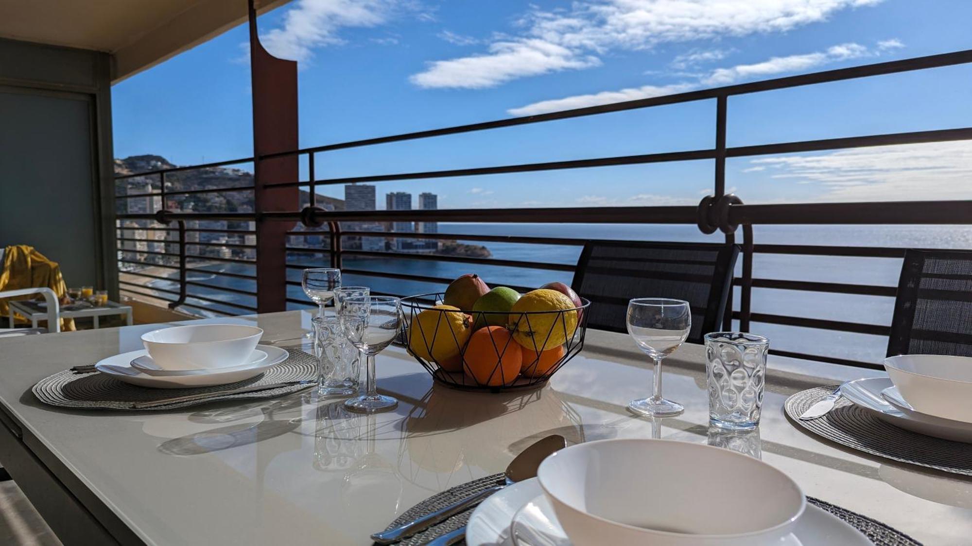 Las Arenas Sea Front Apartments Benidorm Luaran gambar