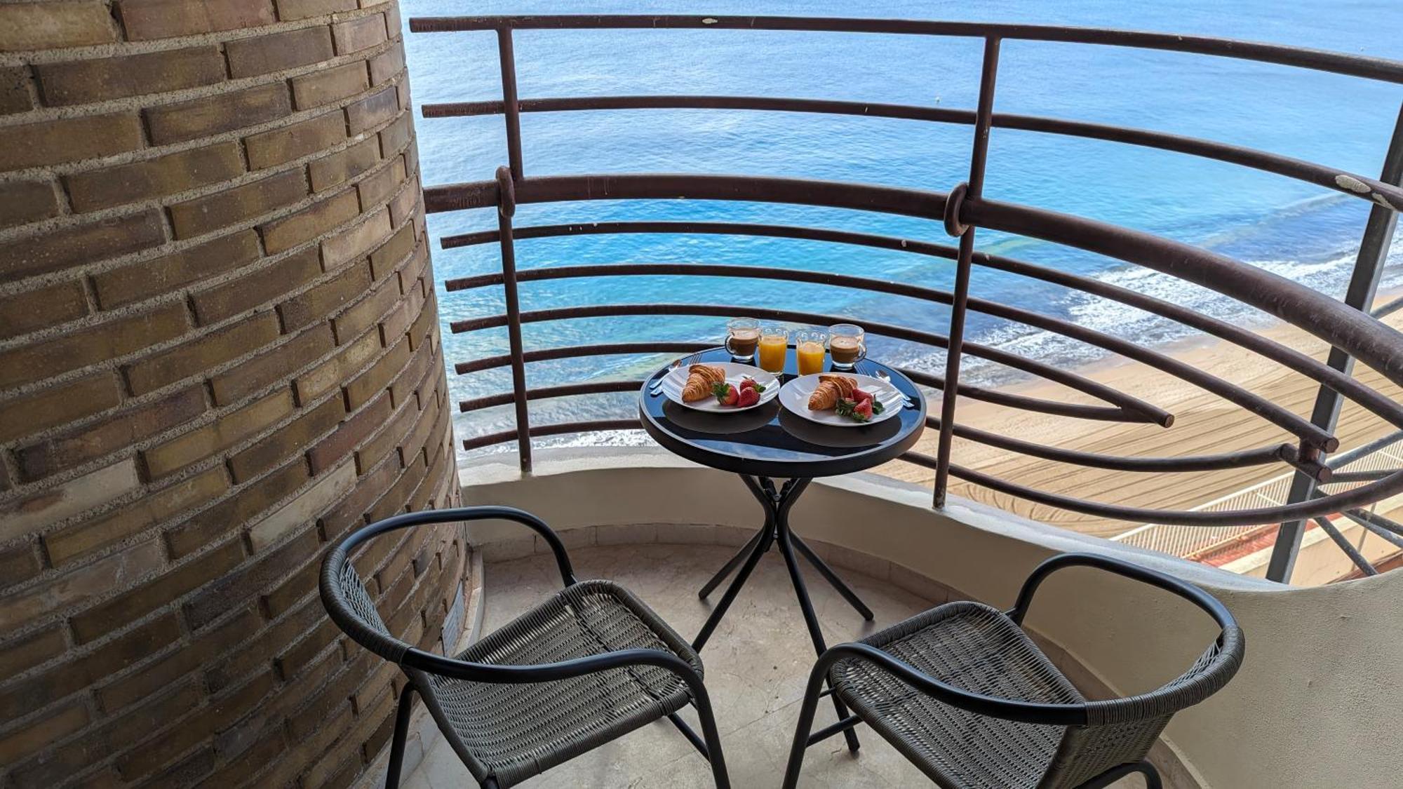 Las Arenas Sea Front Apartments Benidorm Luaran gambar